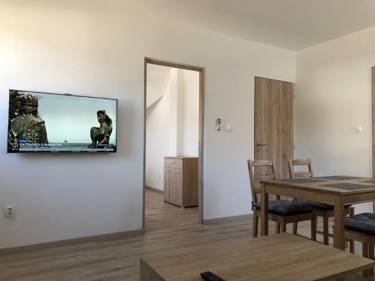 Pupos Apartman Szigliget Eksteriør bilde